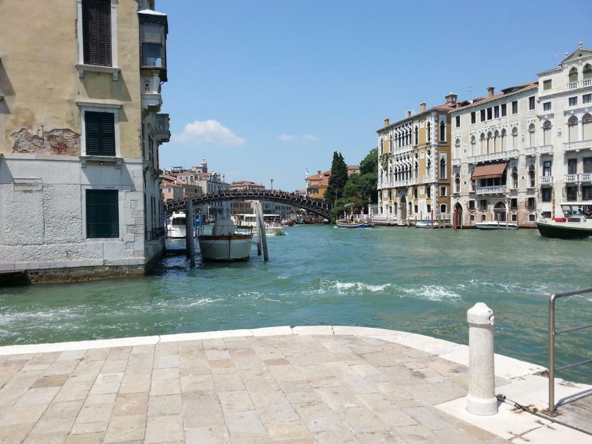 Appartamento Accademia San Vio Венеція Екстер'єр фото